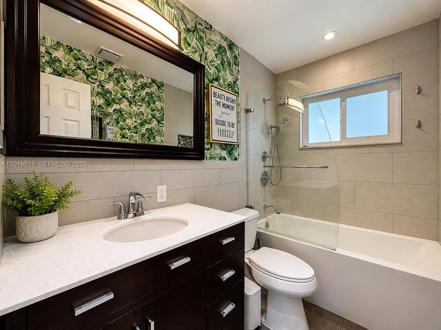 351 NE 117th St, Miami, FL 33161