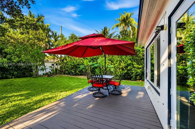351 NE 117th St, Miami, FL 33161
