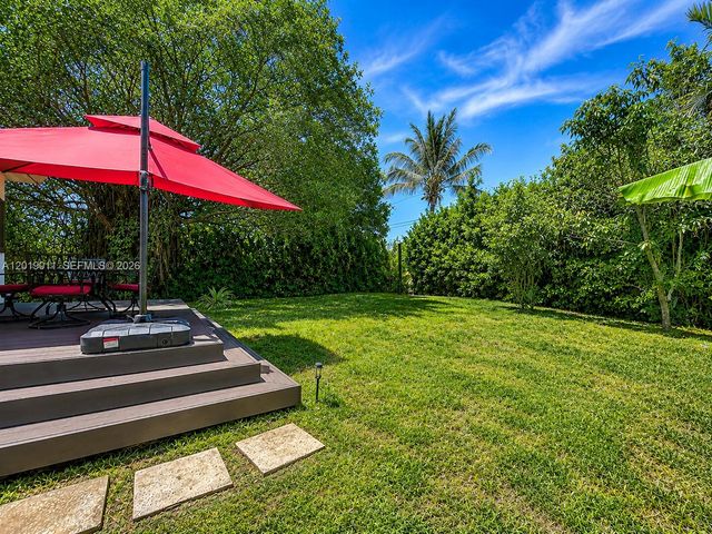 351 NE 117th St, Miami, FL 33161