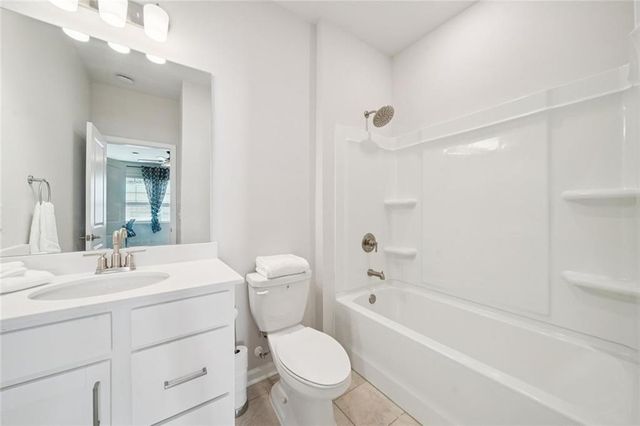 8540 Stratford Oaks Avenue, Ball Ground, GA 30107