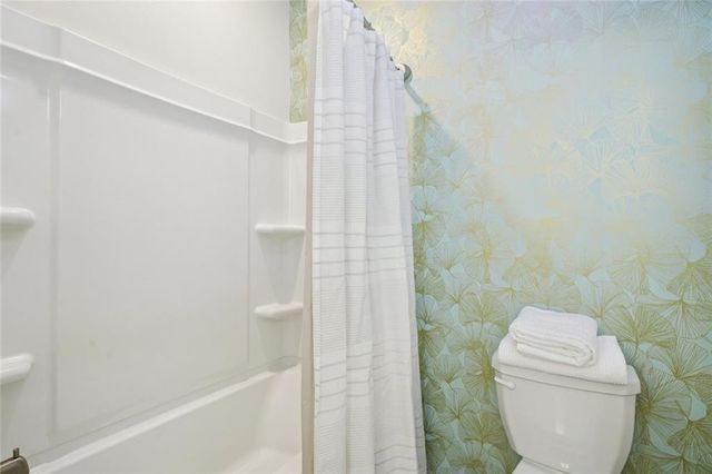 8540 Stratford Oaks Avenue, Ball Ground, GA 30107