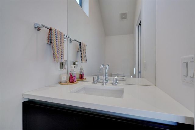 841 NW 6th Street, Oklahoma City, OK 73106