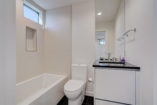 841 NW 6th Street, Oklahoma City, OK 73106