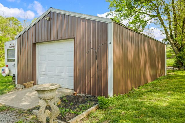 8215 Lebanon Road, Danville, KY 40422