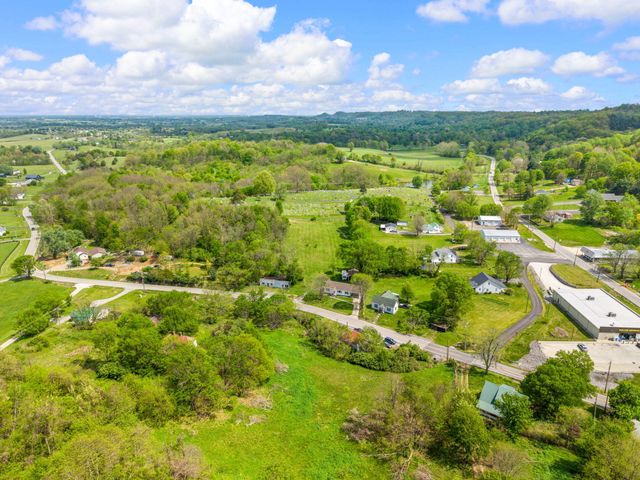 8215 Lebanon Road, Danville, KY 40422