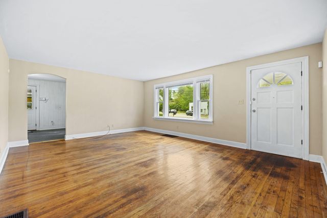 8215 Lebanon Road, Danville, KY 40422