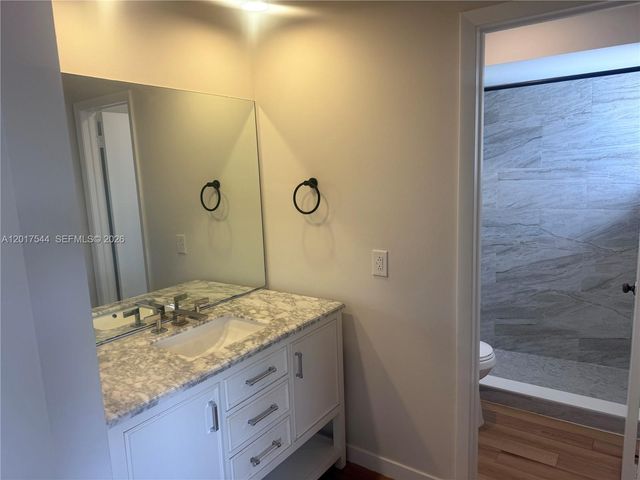 6532 NW 170th Ter, Hialeah, FL 33015