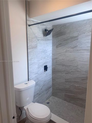 6532 NW 170th Ter, Hialeah, FL 33015