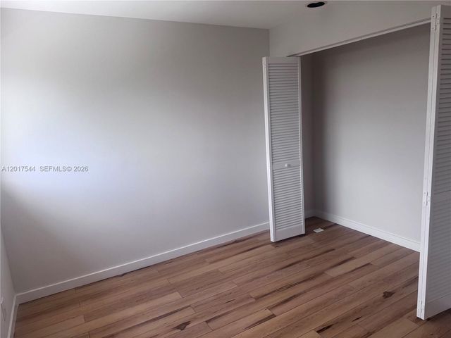 6532 NW 170th Ter, Hialeah, FL 33015
