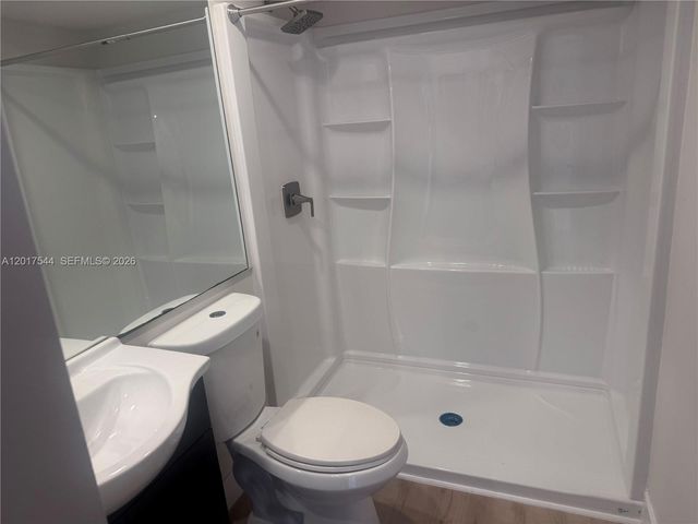 6532 NW 170th Ter, Hialeah, FL 33015