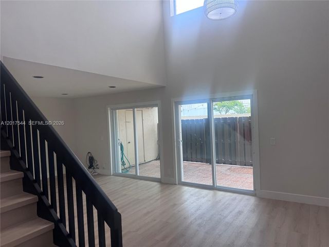6532 NW 170th Ter, Hialeah, FL 33015