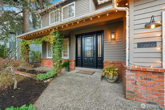 13802 60th Avenue W, Edmonds, WA 98026