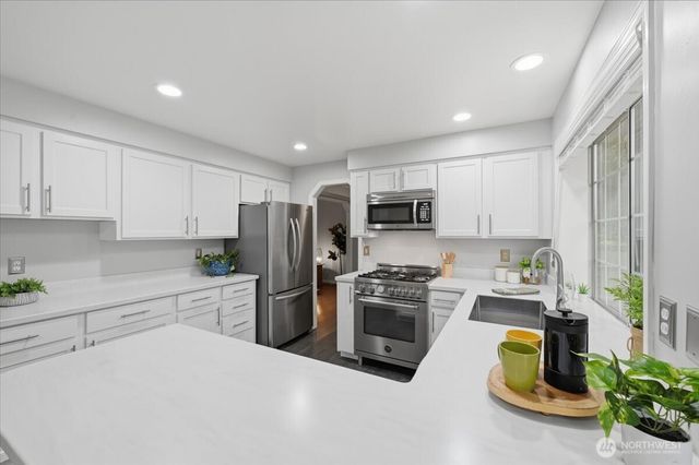 13802 60th Avenue W, Edmonds, WA 98026