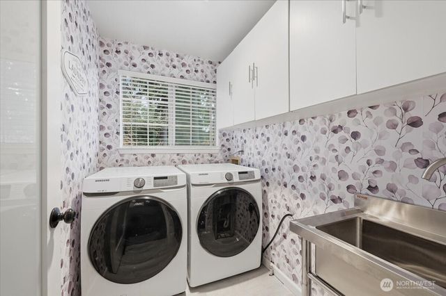 13802 60th Avenue W, Edmonds, WA 98026