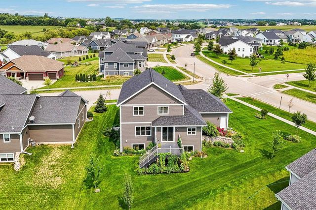 2115 Baptisia Pass, Sun Prairie, WI 53590