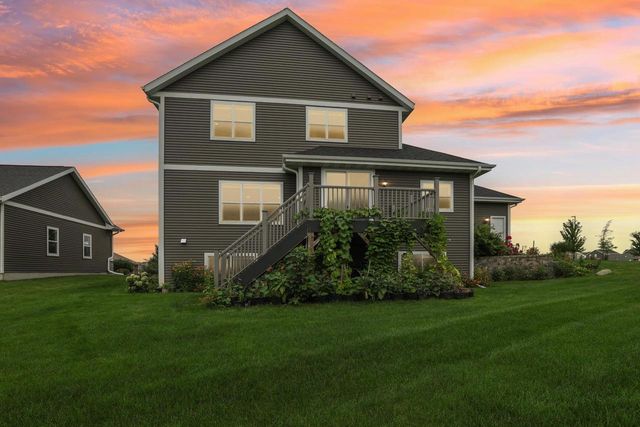 2115 Baptisia Pass, Sun Prairie, WI 53590