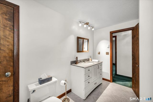 10 Highland Avenue, East Haddam, CT 06469