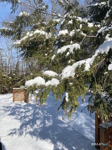 10 Highland Avenue, East Haddam, CT 06469