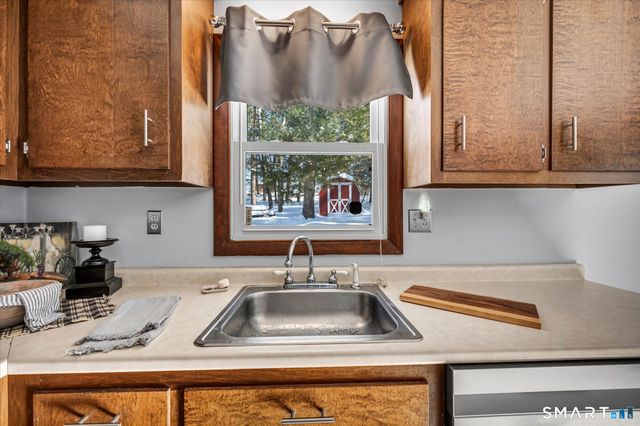 10 Highland Avenue, East Haddam, CT 06469