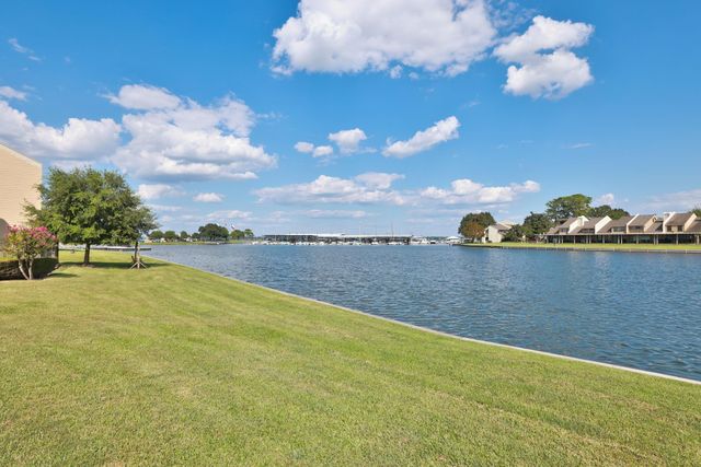 12600 Melville Drive 318B, Montgomery, TX 77356