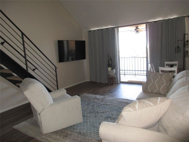 12600 Melville Drive 318B, Montgomery, TX 77356