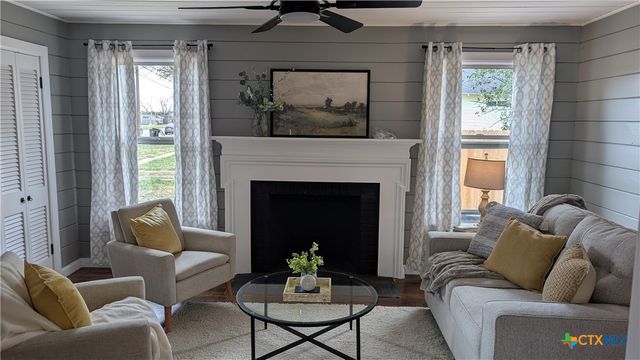 20 W Nugent Avenue, Temple, TX 76501