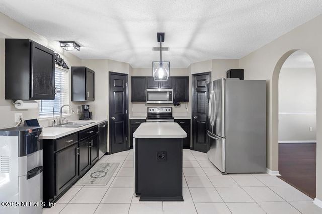 12555 STERLING RUN Court, Jacksonville, FL 32225