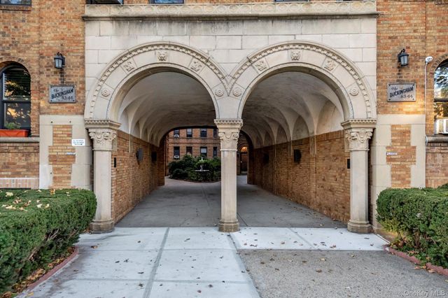 83-44 Lefferts Boulevard 6C, Kew Gardens, NY 11415