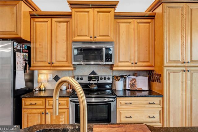 200 Greythorne Drive, Kathleen, GA 31047