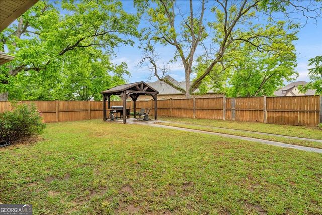 200 Greythorne Drive, Kathleen, GA 31047