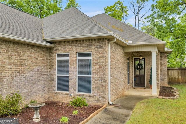 200 Greythorne Drive, Kathleen, GA 31047