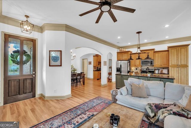 200 Greythorne Drive, Kathleen, GA 31047