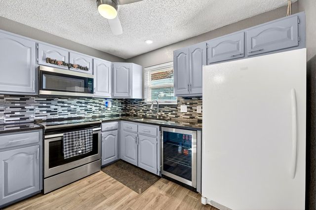 10905 E County Rd 107, Midland, TX 79706