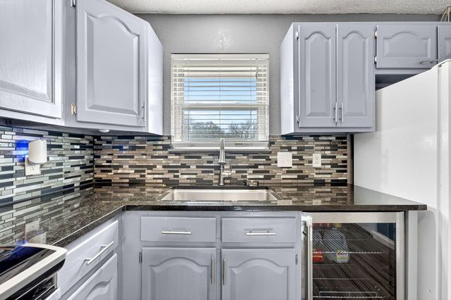 10905 E County Rd 107, Midland, TX 79706