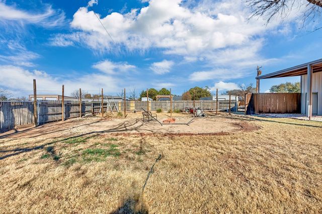 10905 E County Rd 107, Midland, TX 79706