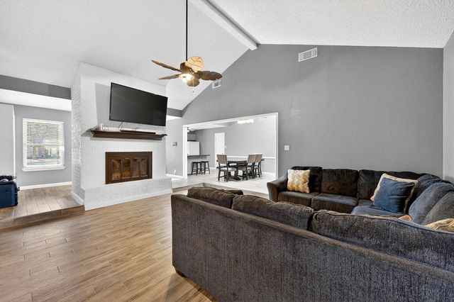 10905 E County Rd 107, Midland, TX 79706