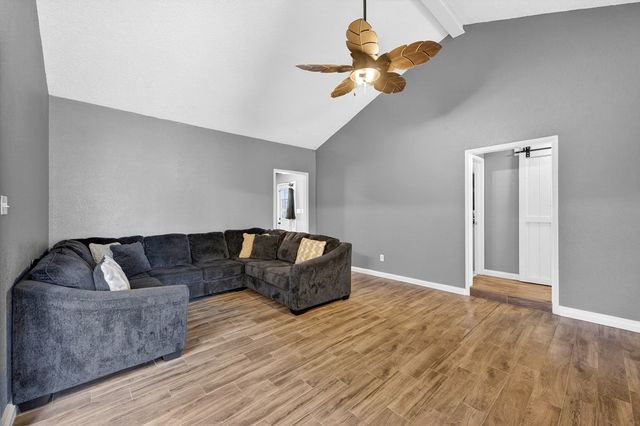 10905 E County Rd 107, Midland, TX 79706