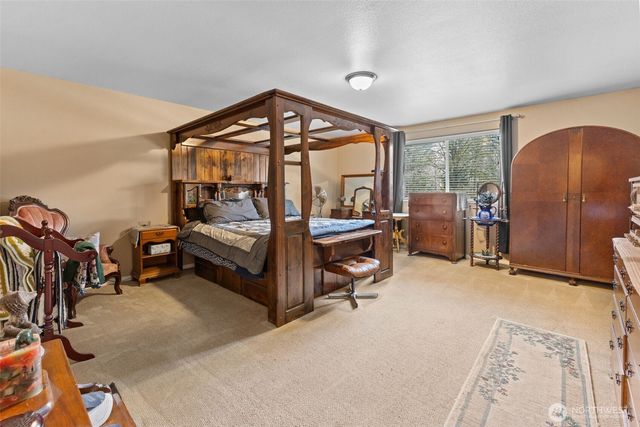12217 224th Avenue E, Bonney Lake, WA 98391