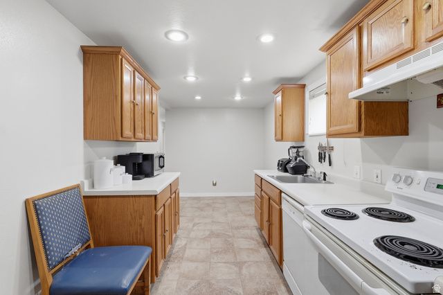 1285 MOHICAN CIR, Pleasant Grove, UT 84062