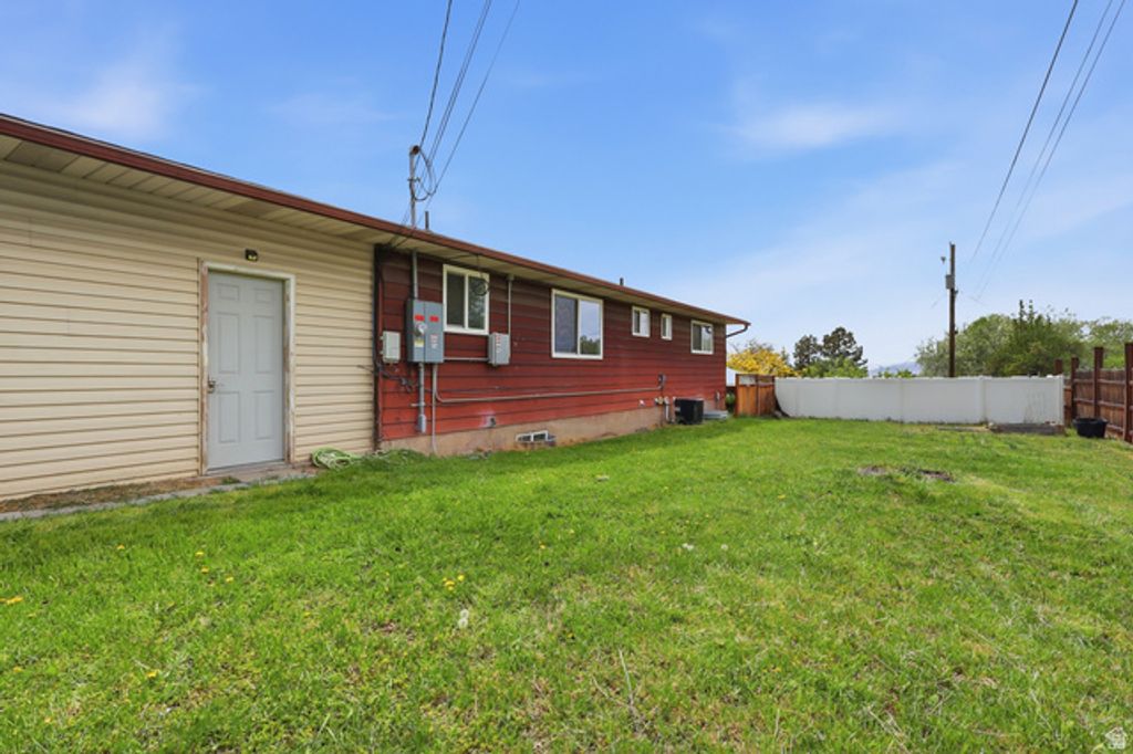 Image 21 of property listing at 1285 MOHICAN CIR, Pleasant Grove, UT 84062