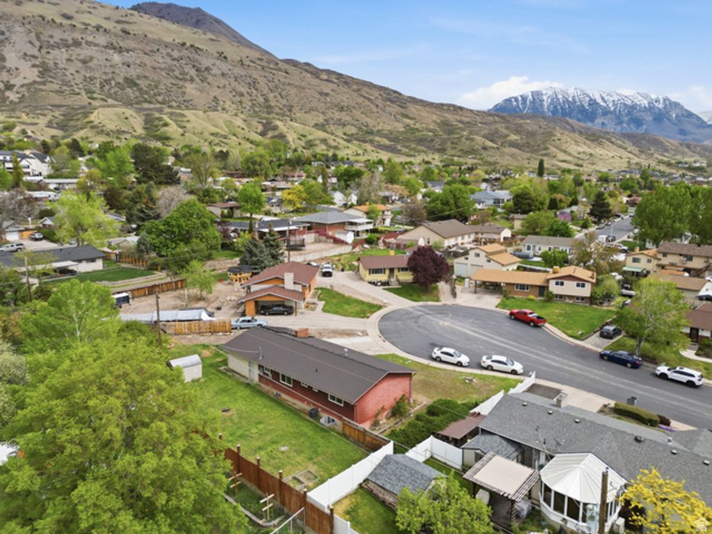Image 22 of property listing at 1285 MOHICAN CIR, Pleasant Grove, UT 84062