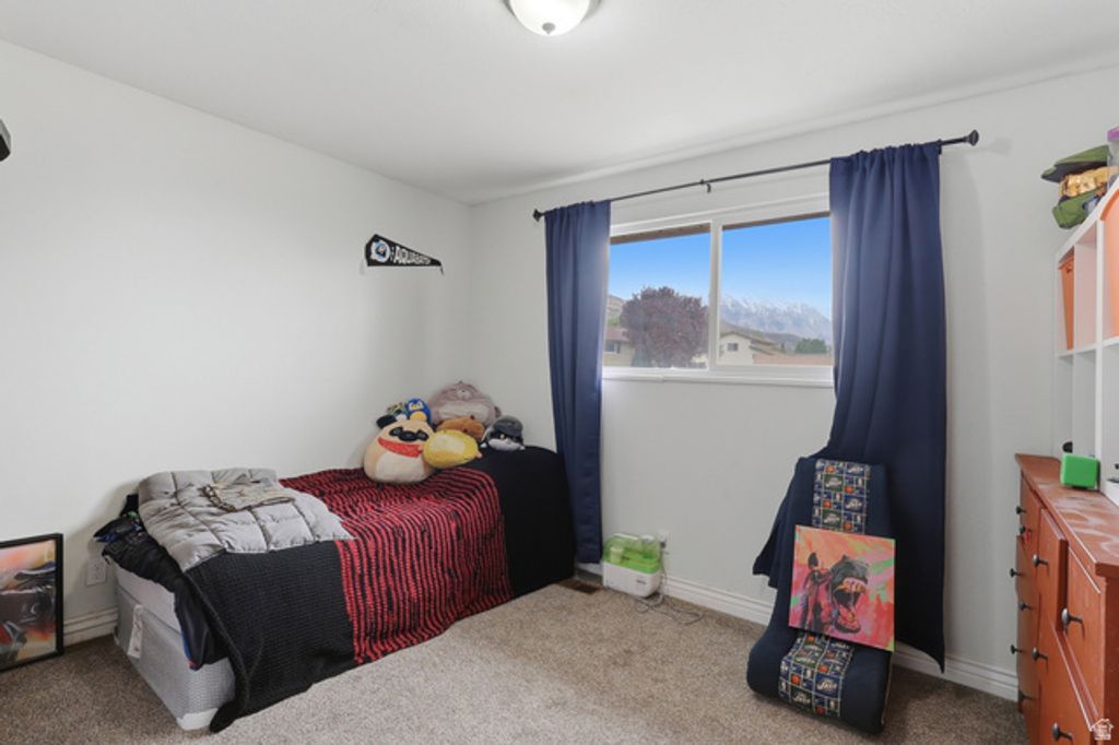 Image 8 of property listing at 1285 MOHICAN CIR, Pleasant Grove, UT 84062