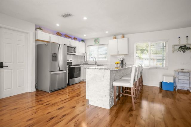 1218 LAZY LAKE ROAD E, Dunedin, FL 34698