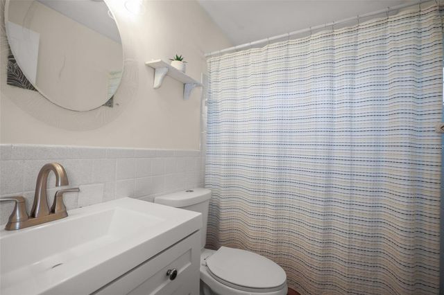 1218 LAZY LAKE ROAD E, Dunedin, FL 34698