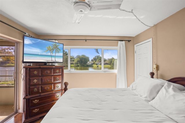 1218 LAZY LAKE ROAD E, Dunedin, FL 34698