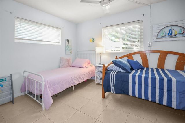 1218 LAZY LAKE ROAD E, Dunedin, FL 34698