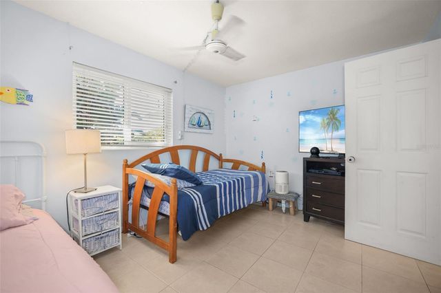 1218 LAZY LAKE ROAD E, Dunedin, FL 34698