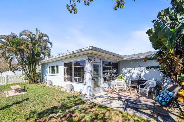 1218 LAZY LAKE ROAD E, Dunedin, FL 34698