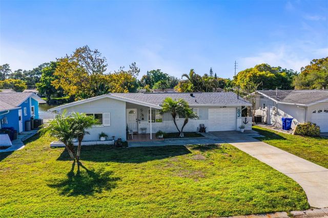 1218 LAZY LAKE ROAD E, Dunedin, FL 34698