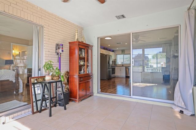 1218 LAZY LAKE ROAD E, Dunedin, FL 34698